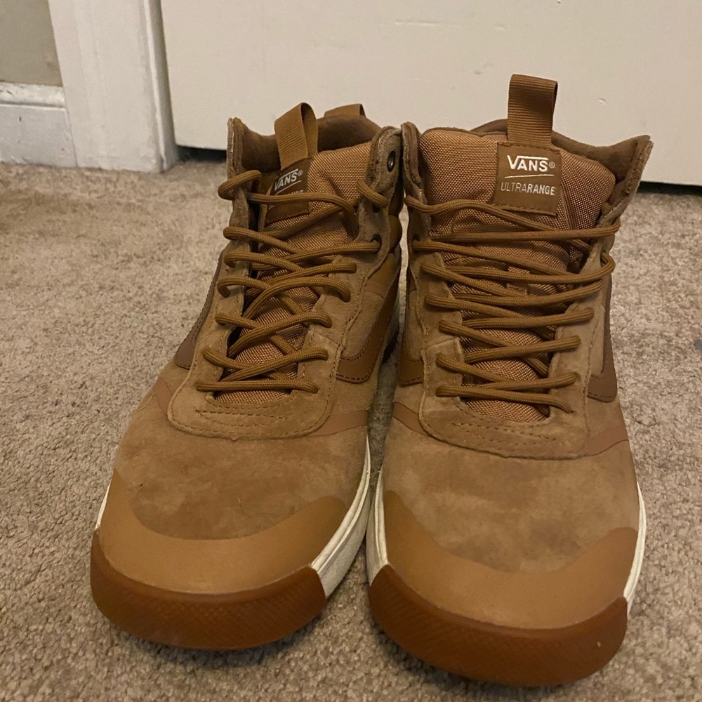 Vans Ultrarange Hi Mte Men’s size 11
